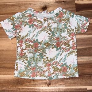 SOLD — Kate Quinn Woods - queen Anne’s lace  button boxy tee (18/24m)